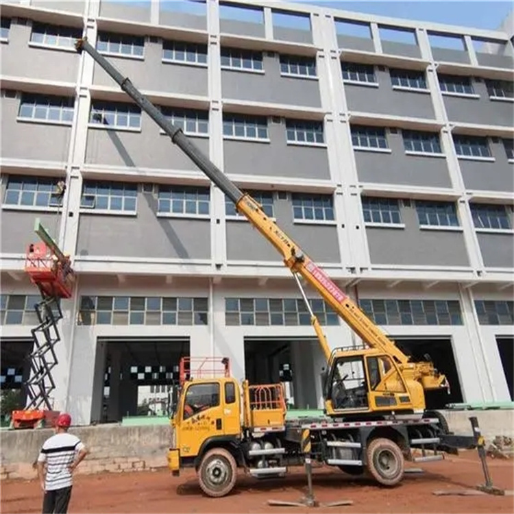 大城高楼层玻璃吊装